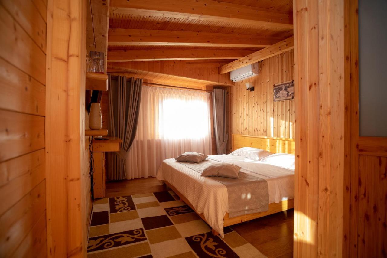 Hotel Shpija E Gjyshit Canaj Екстериор снимка